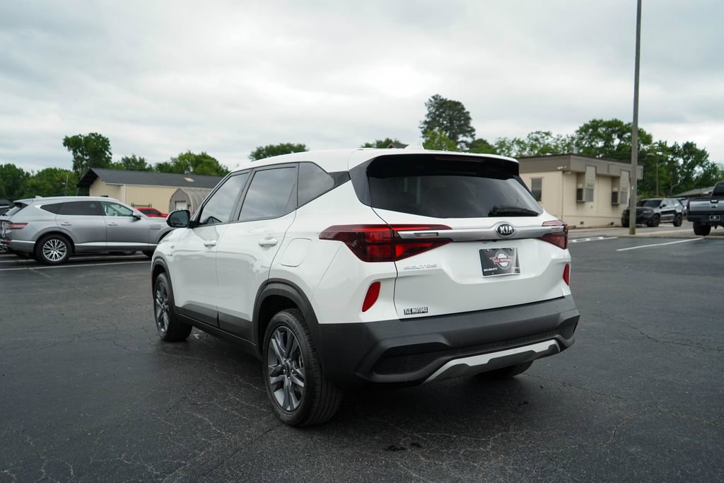 Used 2021 Kia Seltos LX AWD/4WD image 3
