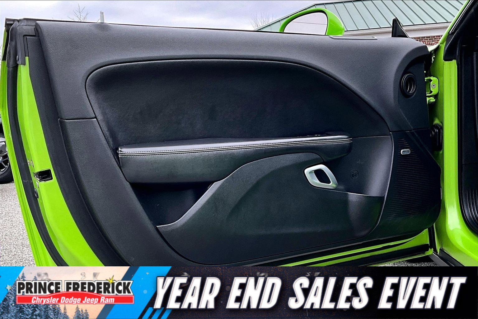 Used 2015 Dodge Challenger R/T w/ Quick Order Package 22B R/T image 17