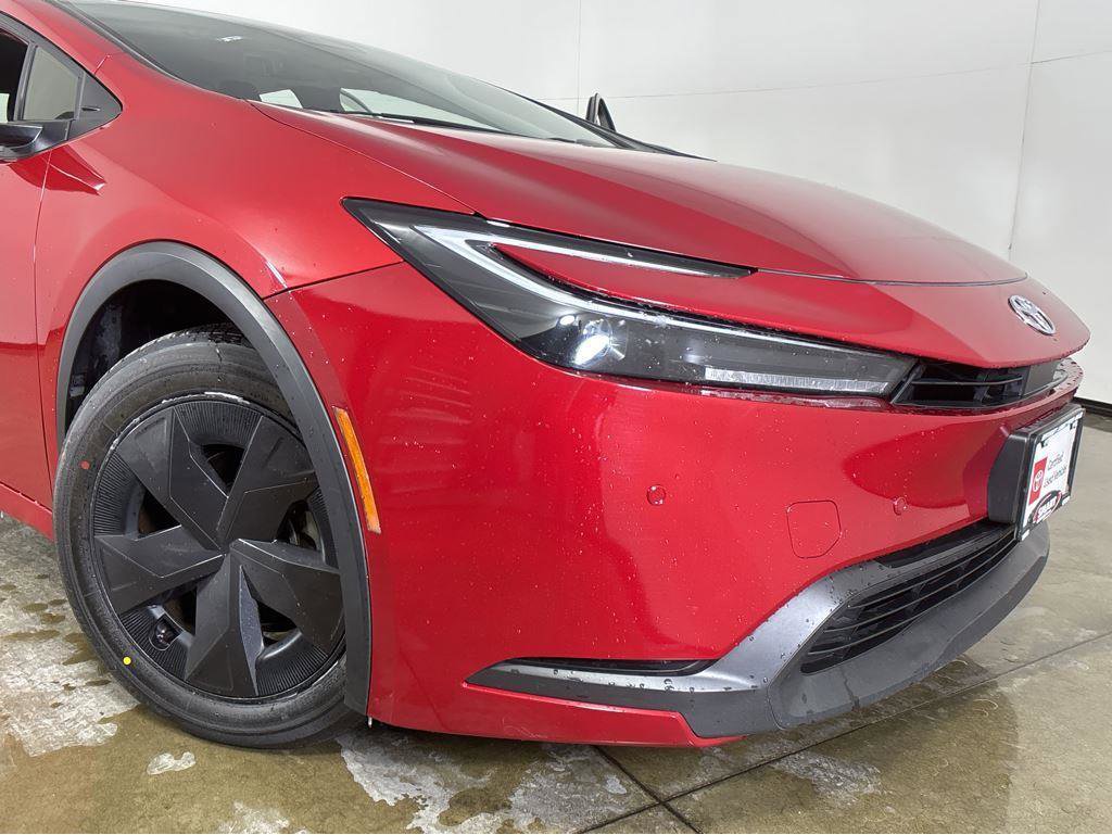 Used 2023 Toyota Prius LE image 7