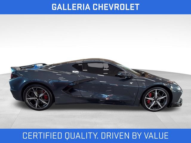 Used 2021 Chevrolet Corvette Stingray Preferred Cpe w/ Z51 Performance Package RWD image 3