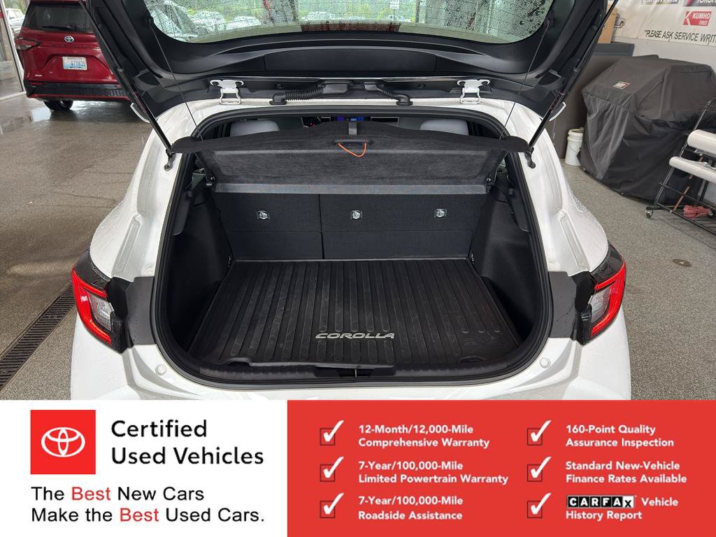 Used 2025 Toyota Corolla SE FWD image 8