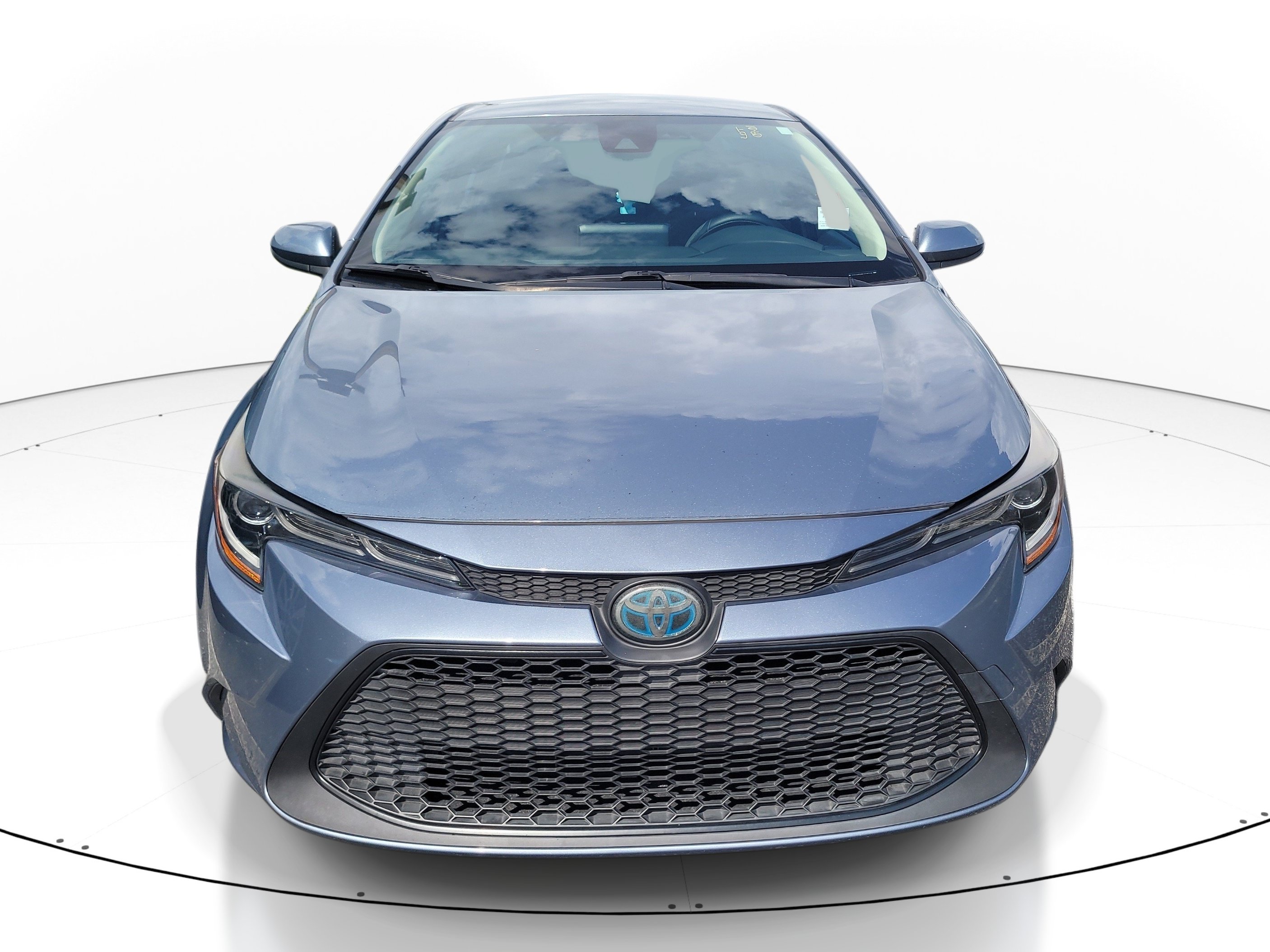 Used 2022 Toyota Corolla LE FWD image 2
