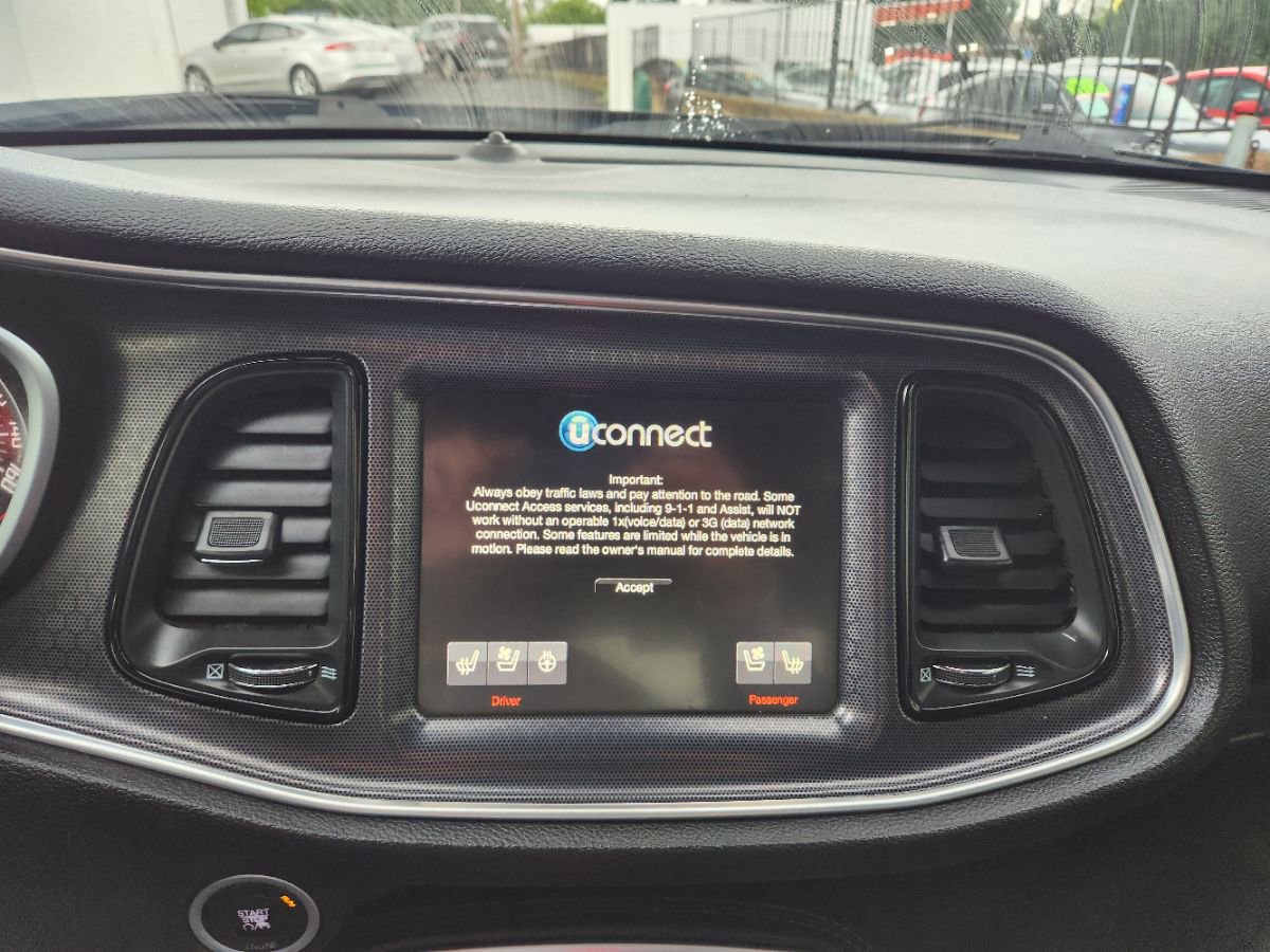 Used 2015 Dodge Challenger SXT Plus RWD image 14