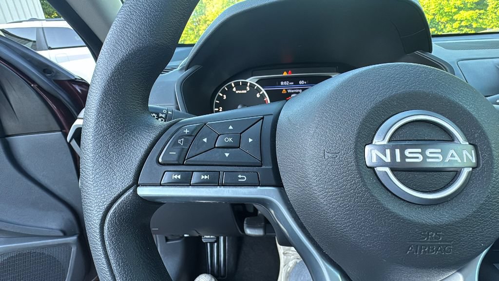 Used 2025 Nissan Altima 2.5 SV FWD image 18