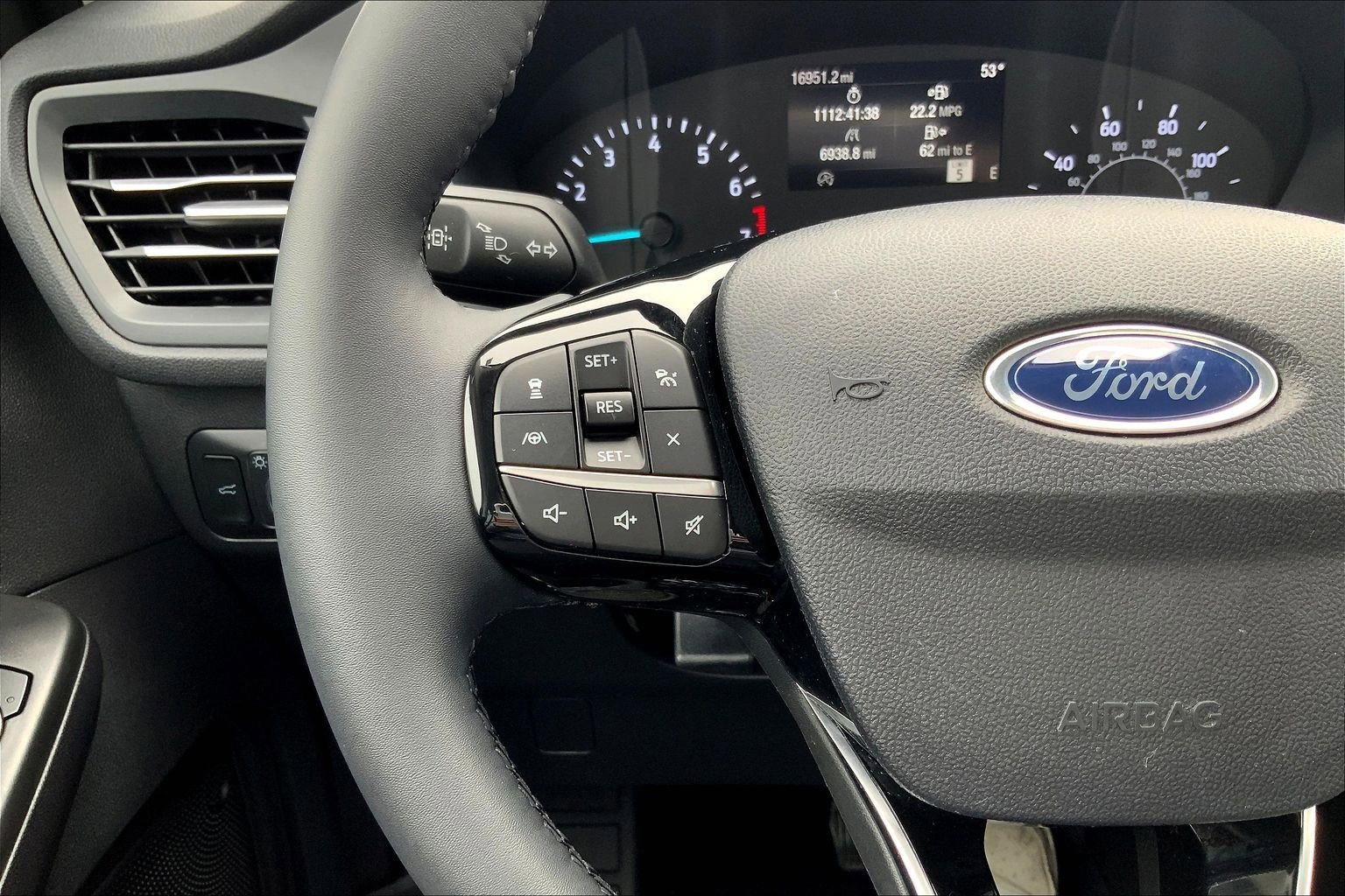 Used 2022 Ford Escape SEL image 22