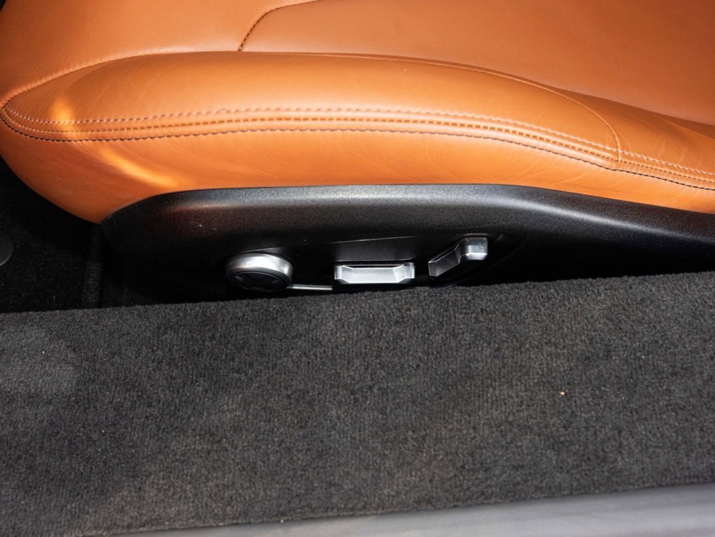 Used 2025 Lotus Emira image 28