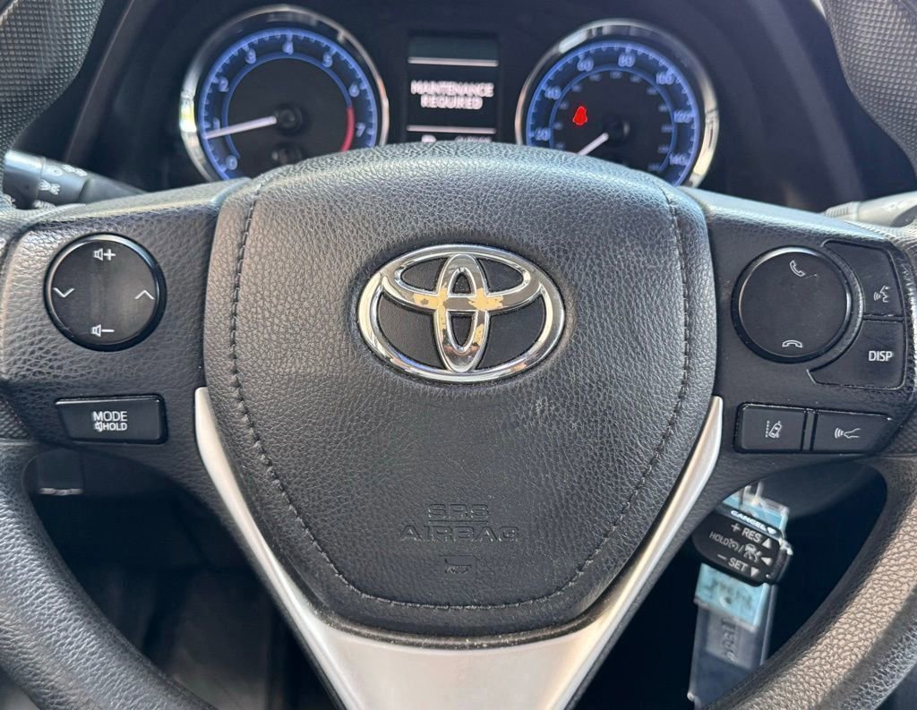 Used 2018 Toyota Corolla LE image 6