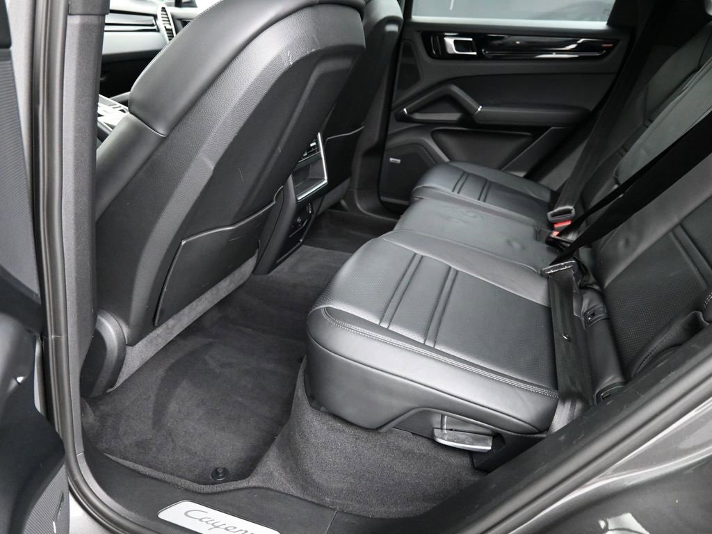 Used 2019 Porsche Cayenne image 22
