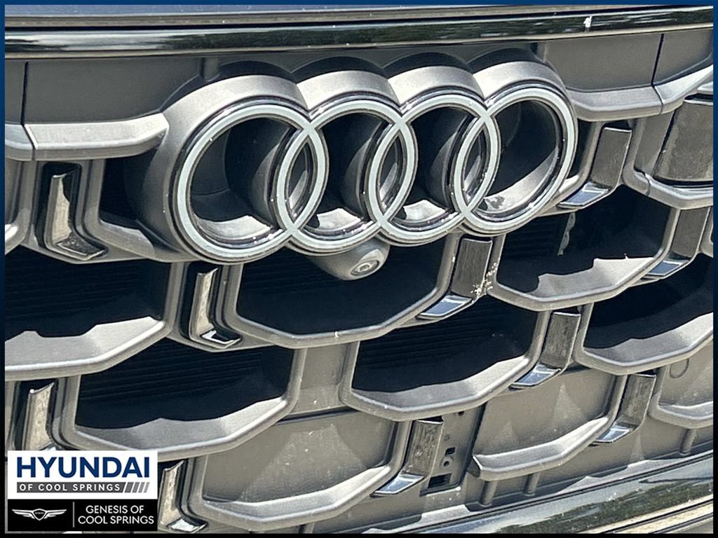 Used 2024 Audi SQ8 Prestige AWD/4WD image 11
