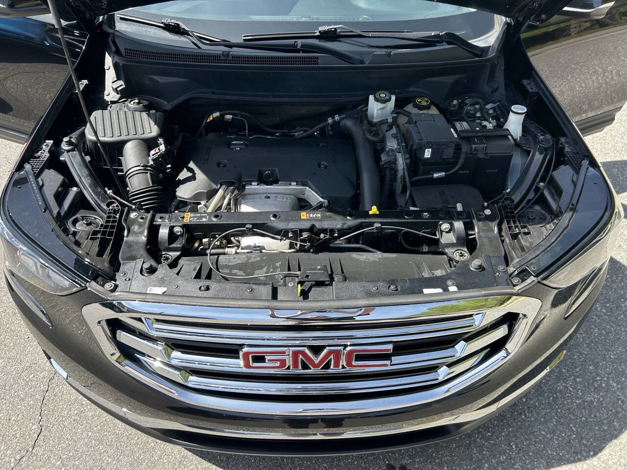 Used 2019 GMC Terrain SLT w/ Preferred Package AWD/4WD image 22