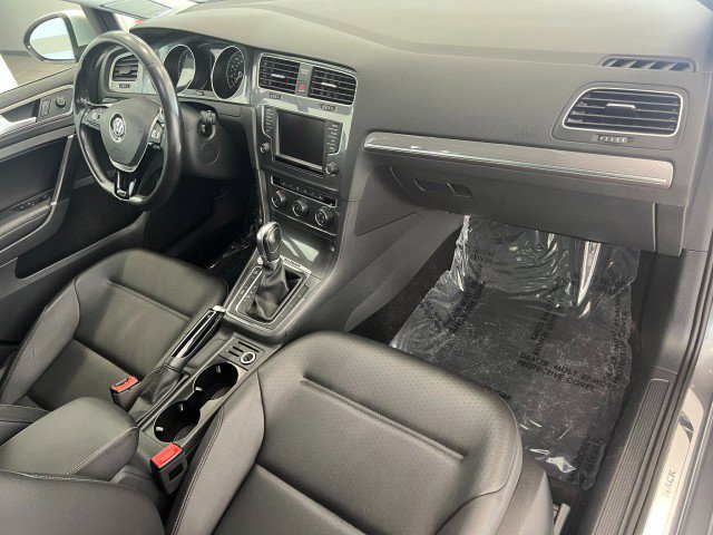 Used 2017 Volkswagen Golf SE AWD/4WD image 16