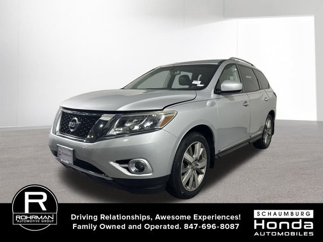 Used 2016 Nissan Pathfinder Platinum image 2