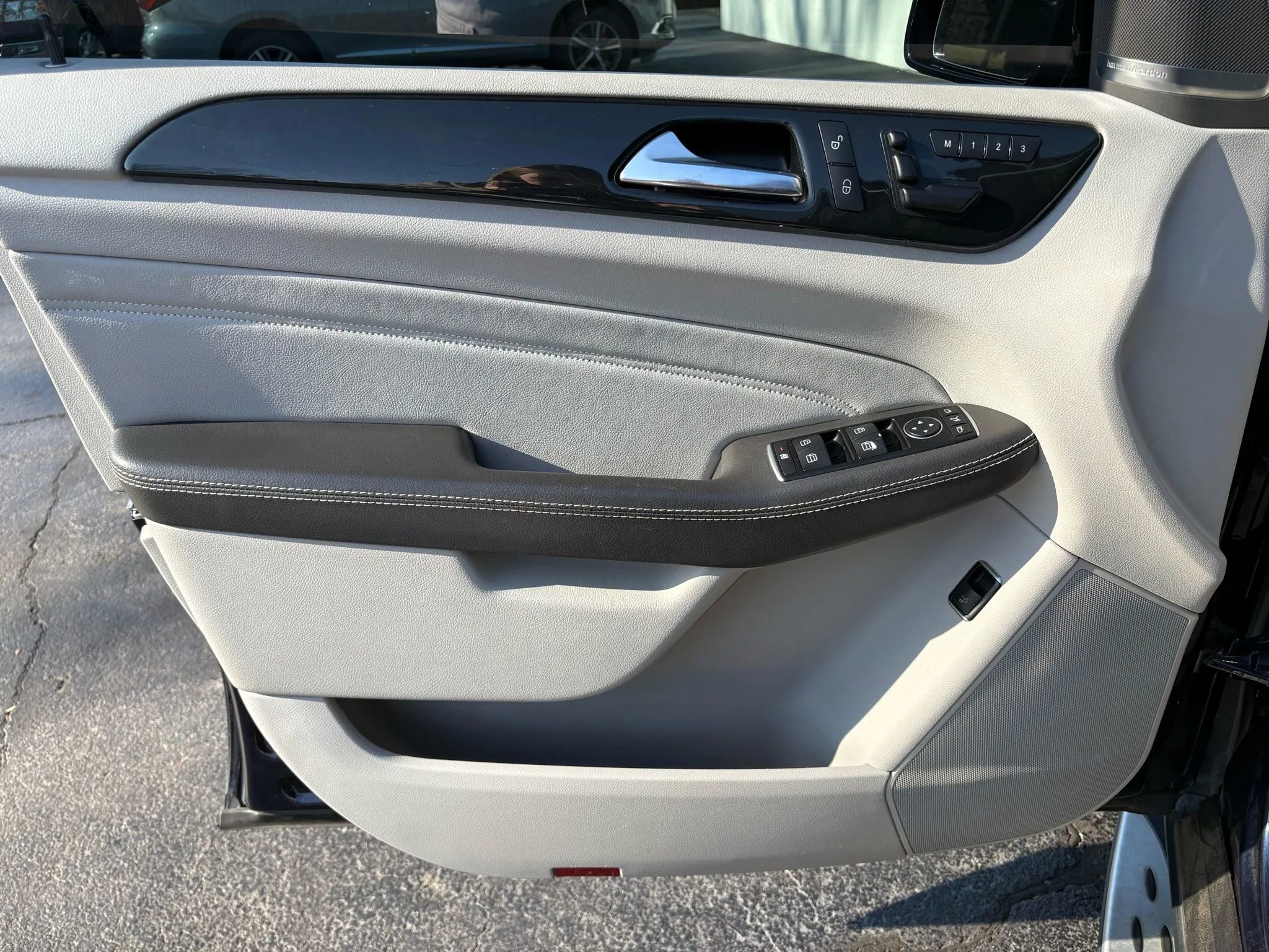 Used 2015 Mercedes-Benz ML 350 4MATIC image 10