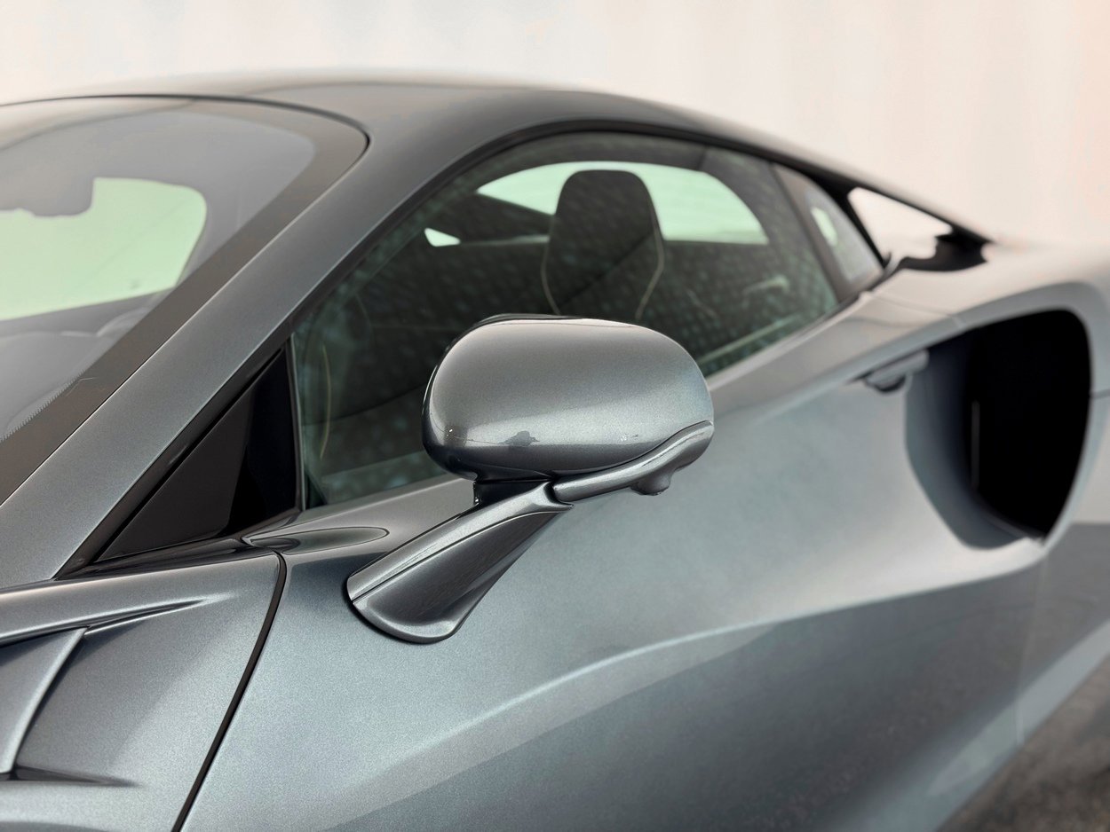 Used 2023 McLaren Artura image 34