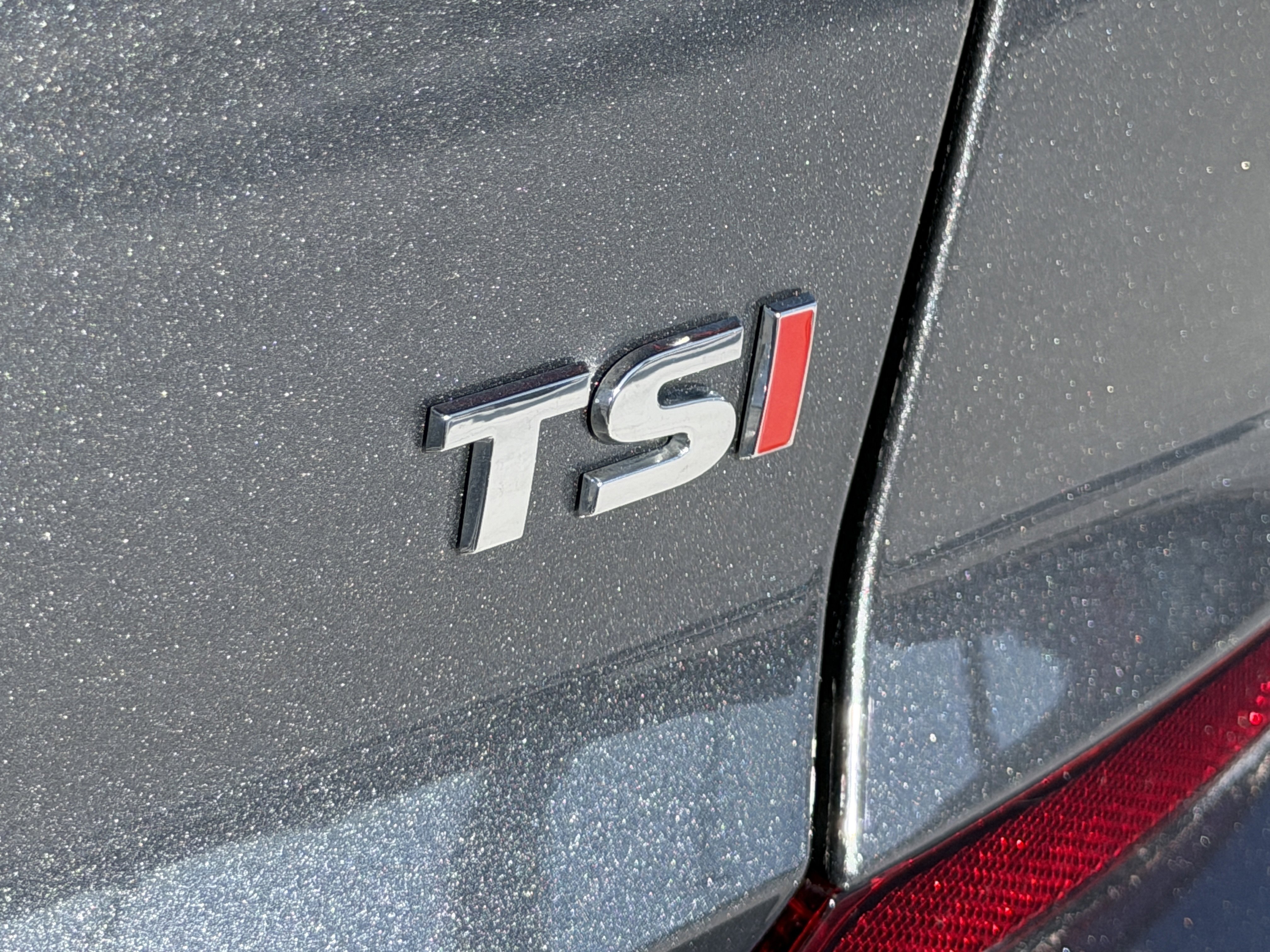 Used 2019 Volkswagen Passat 2.0T Wolfsburg image 10