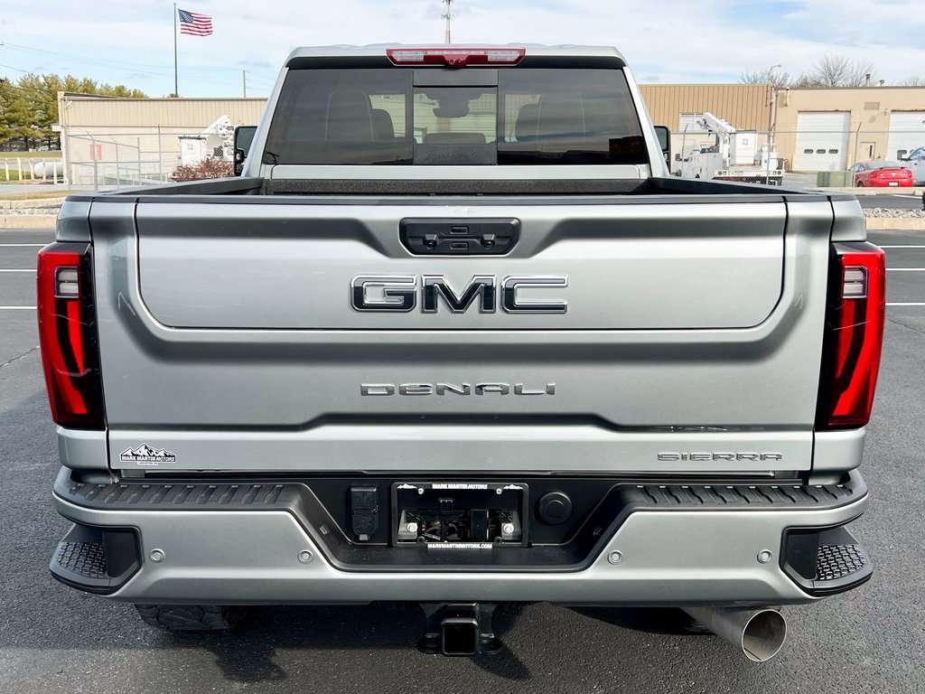 Used 2025 GMC Sierra 3500 Denali Ultimate image 13