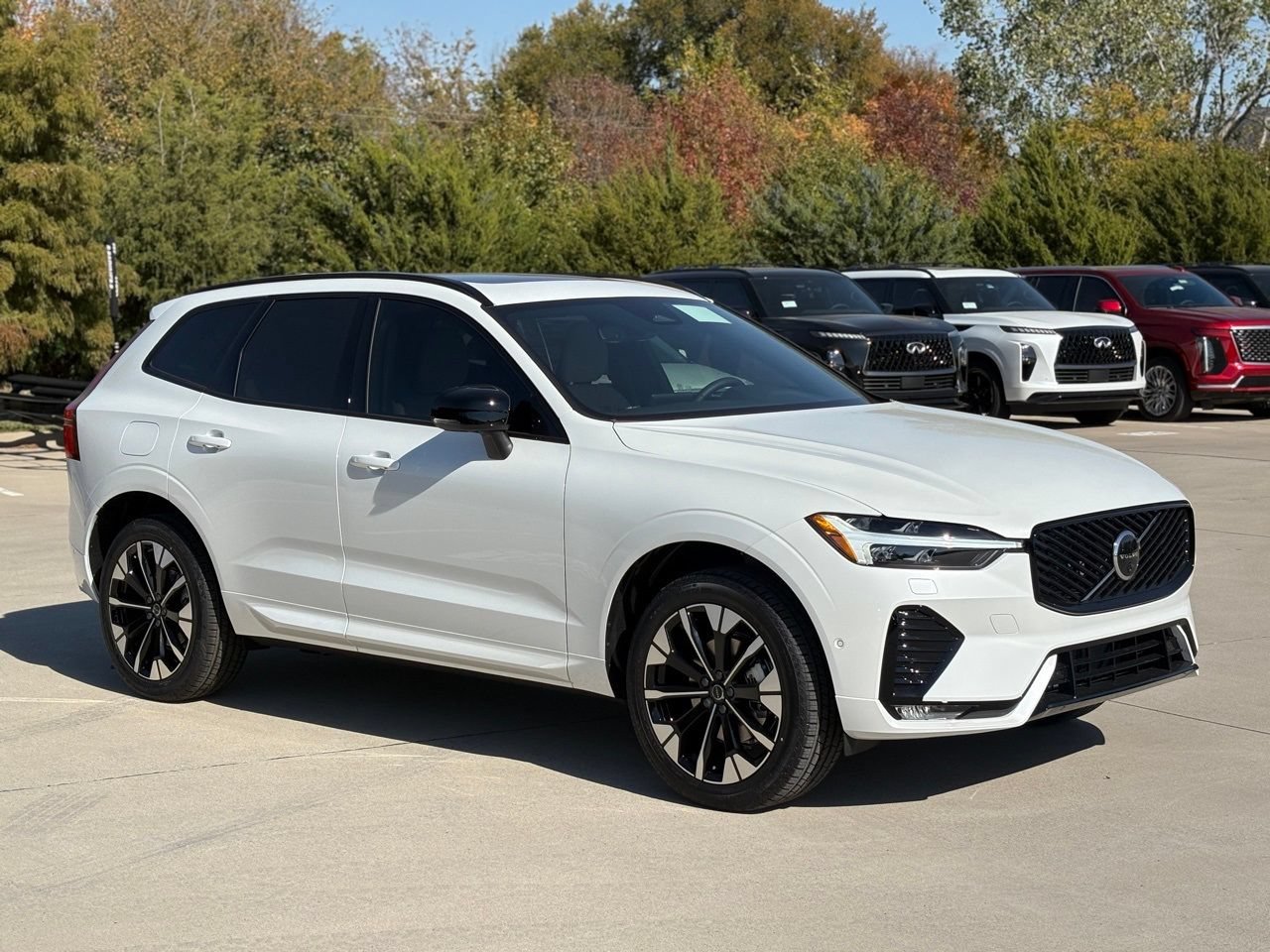 New 2026 Volvo XC60 B5 Plus w/ Protection Package Premier AWD/4WD image 3