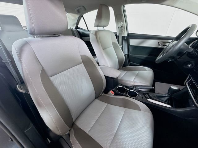 Used 2018 Toyota Corolla LE image 26