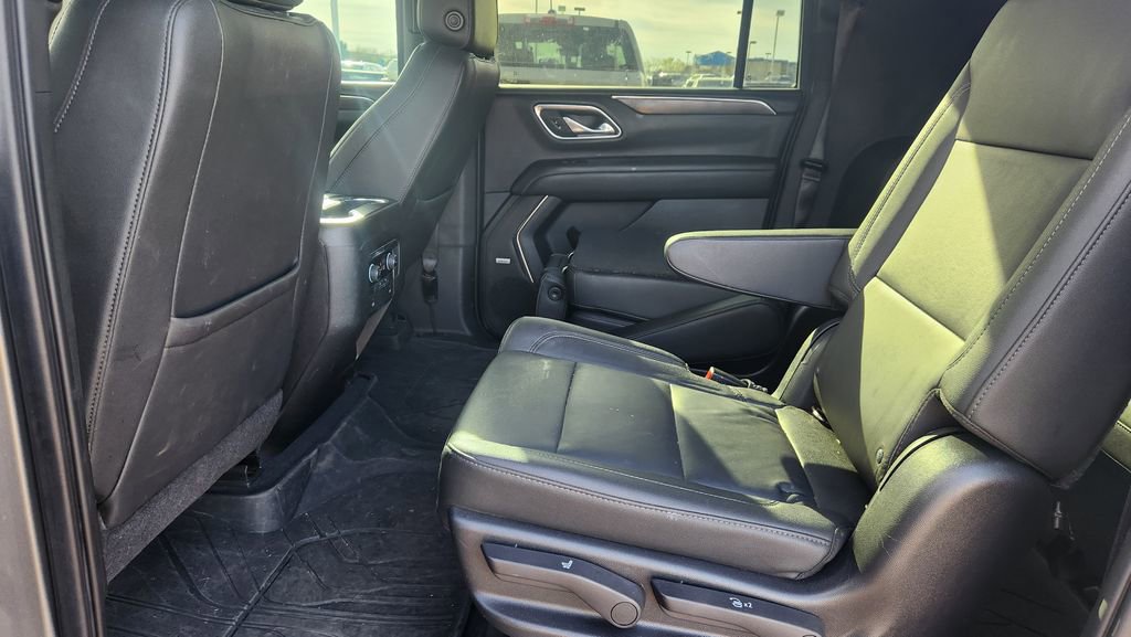 Used 2021 Chevrolet Suburban Z71 image 7