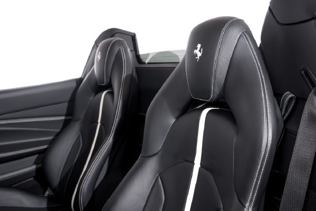 Used 2021 Ferrari F8 Tributo RWD image 23