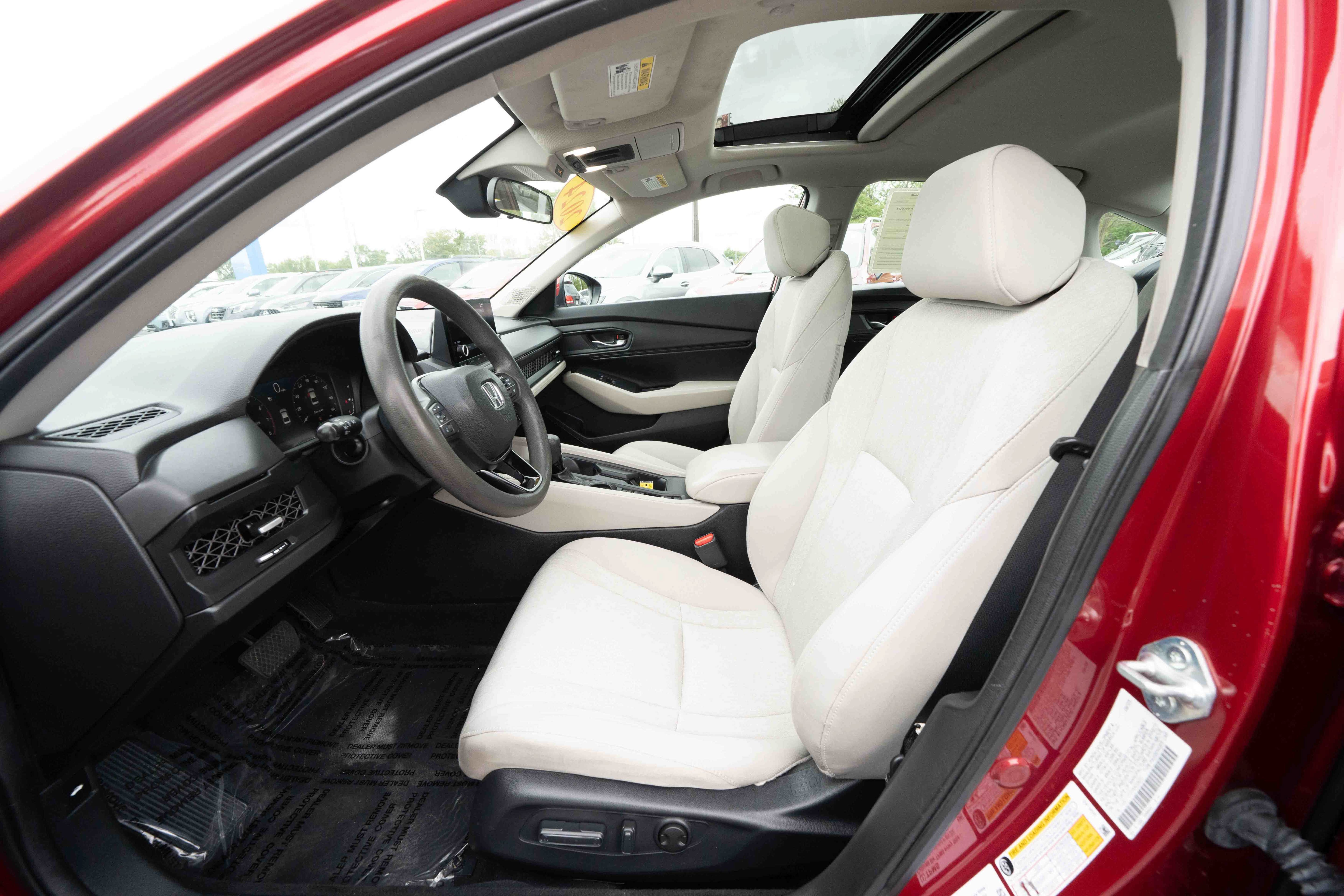 Used 2024 Honda Accord EX image 9