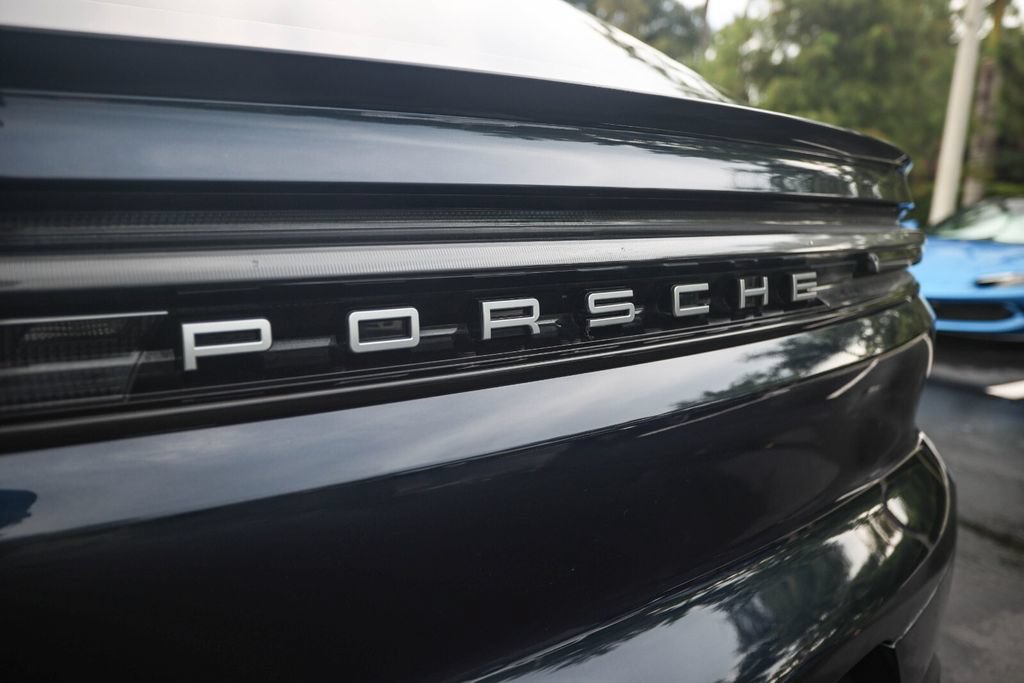 Used 2024 Porsche Cayenne Coupe AWD/4WD image 15
