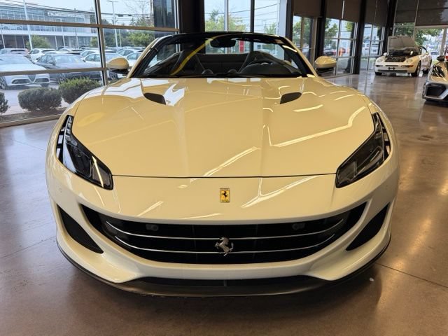 Used 2019 Ferrari Portofino RWD image 14
