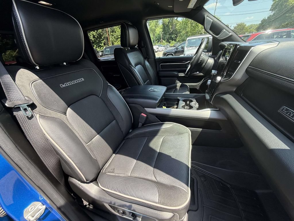 Used 2020 RAM 1500 Laramie w/ Sport Appearance Package AWD/4WD image 10