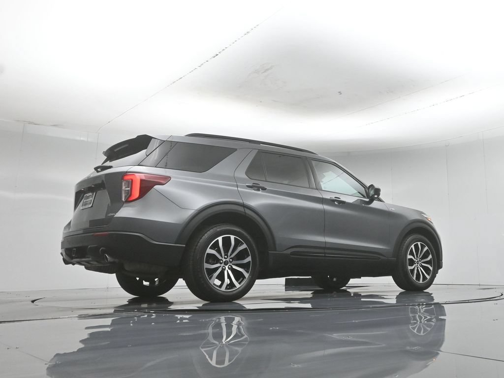Certified 2022 Ford Explorer ST-Line w/ Class IV Trailer Tow Package AWD/4WD image 48