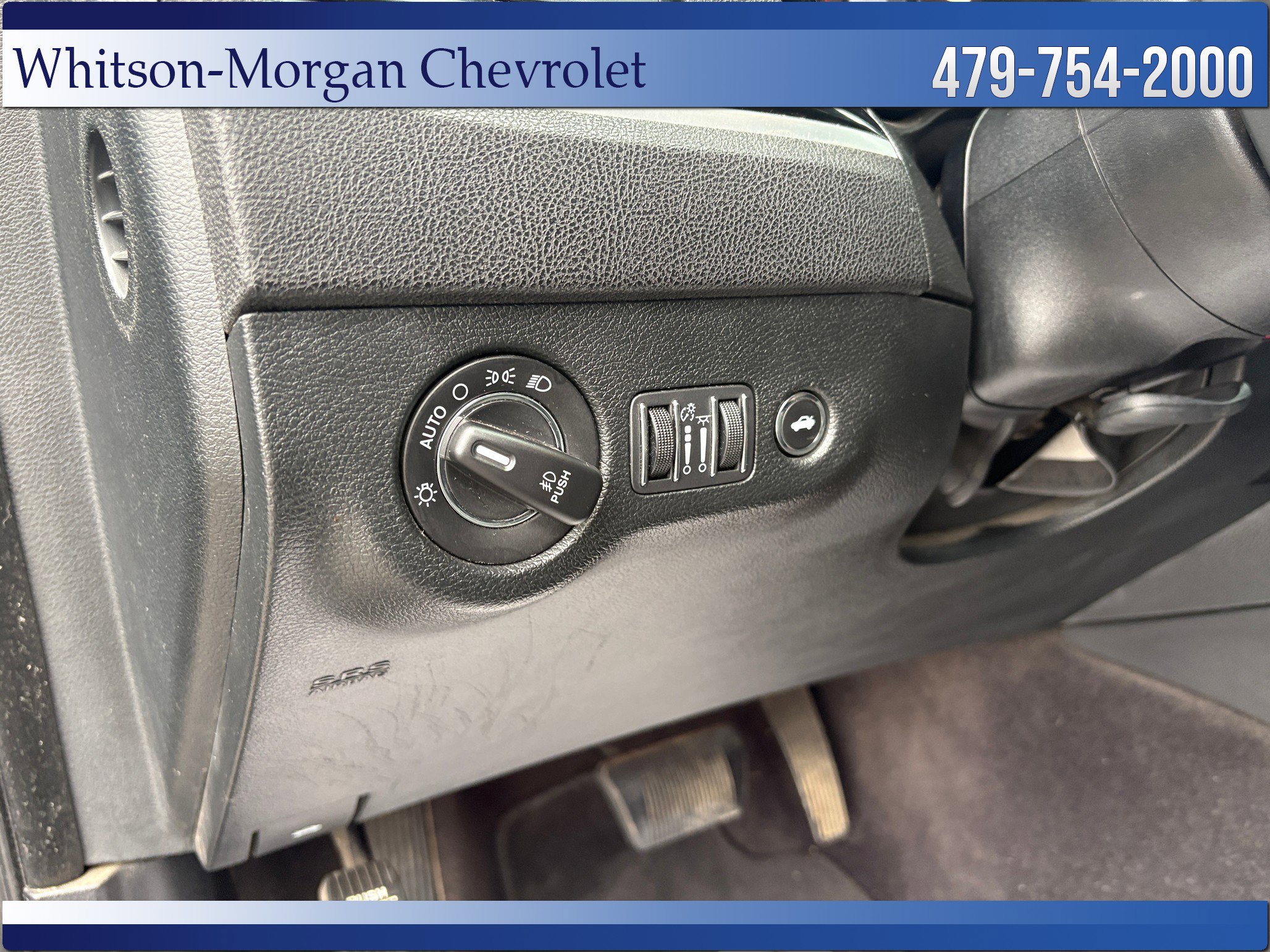 Used 2018 Chrysler 300 S RWD image 17