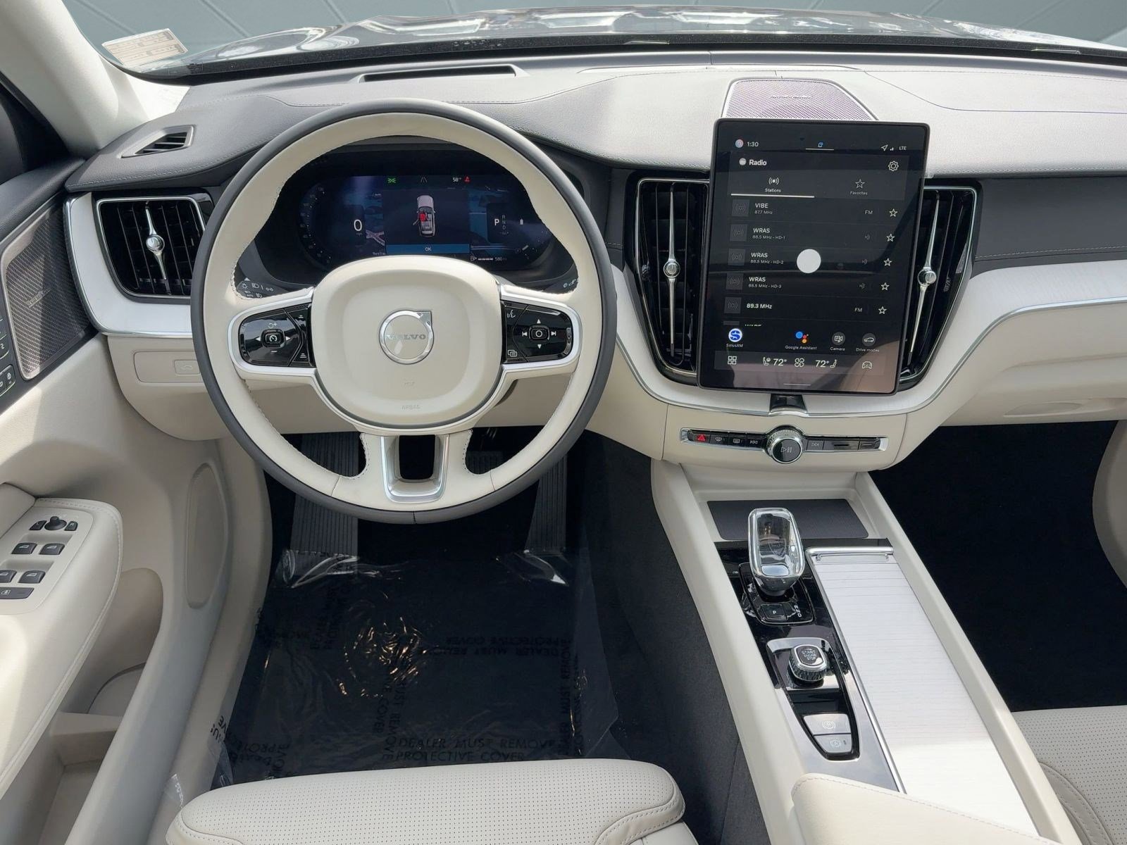 New 2026 Volvo XC60 B5 Ultra w/ Protection Package Premier image 28