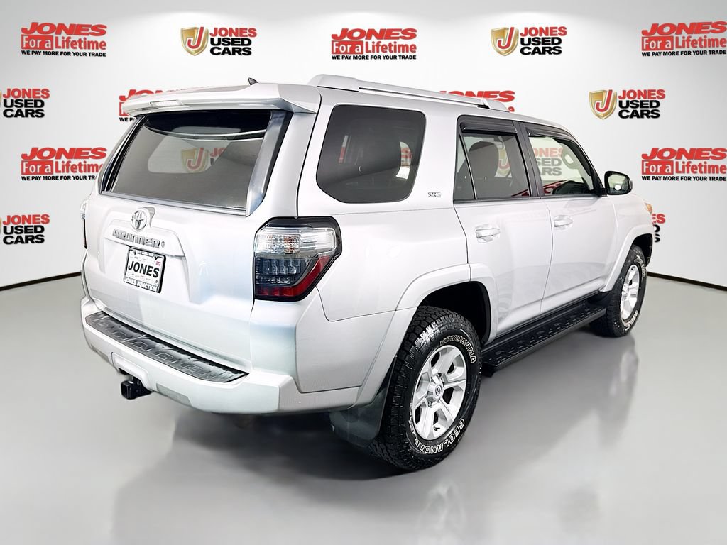 Used 2015 Toyota 4Runner SR5 AWD/4WD image 15