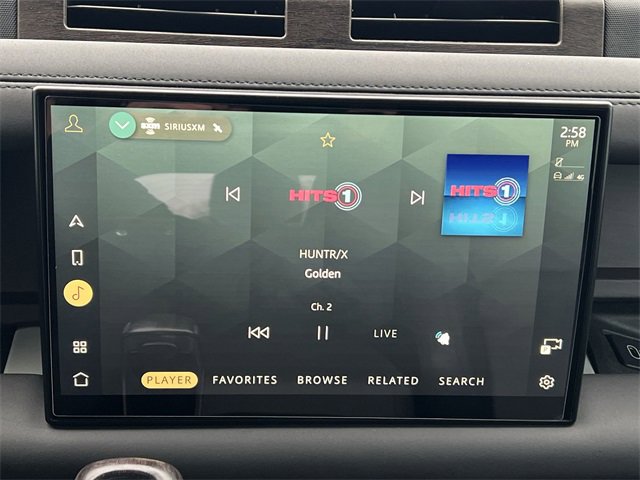 Used 2024 Land Rover Defender 130 S image 4