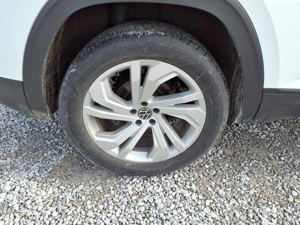 Used 2021 Volkswagen Atlas Cross Sport SEL image 37