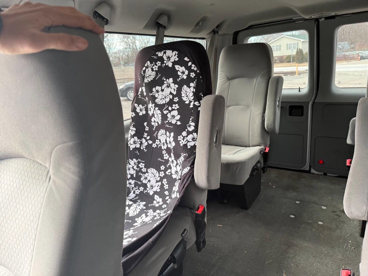 Used 2010 Ford E-150 and Econoline 150 Wagon image 21