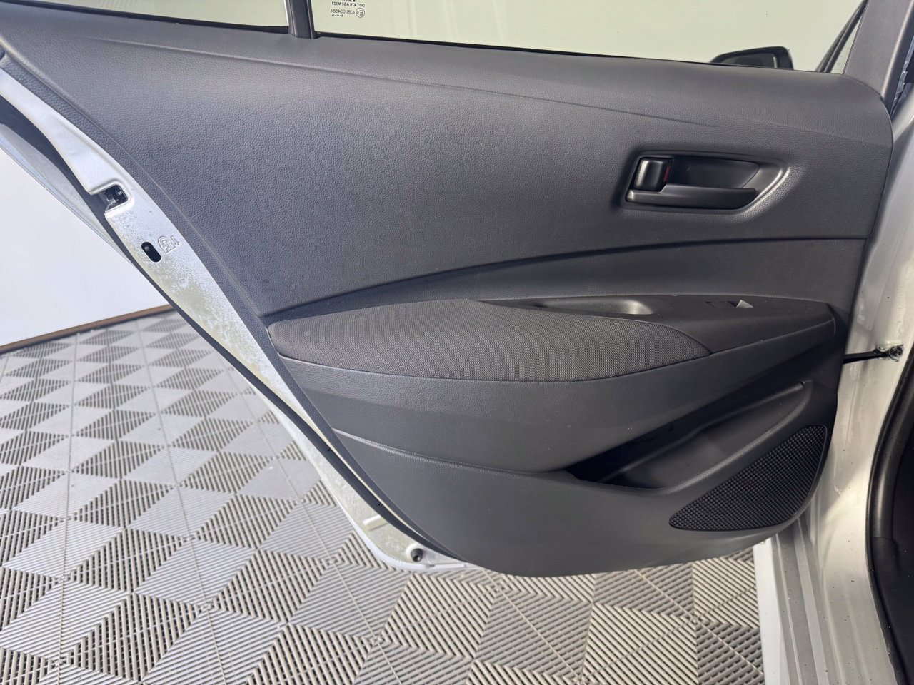 Used 2025 Toyota Corolla LE FWD image 23