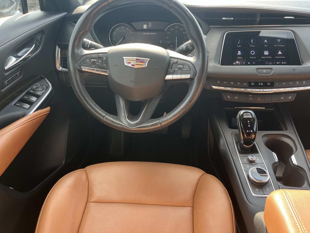 Used 2021 Cadillac XT4 Premium Luxury FWD image 13