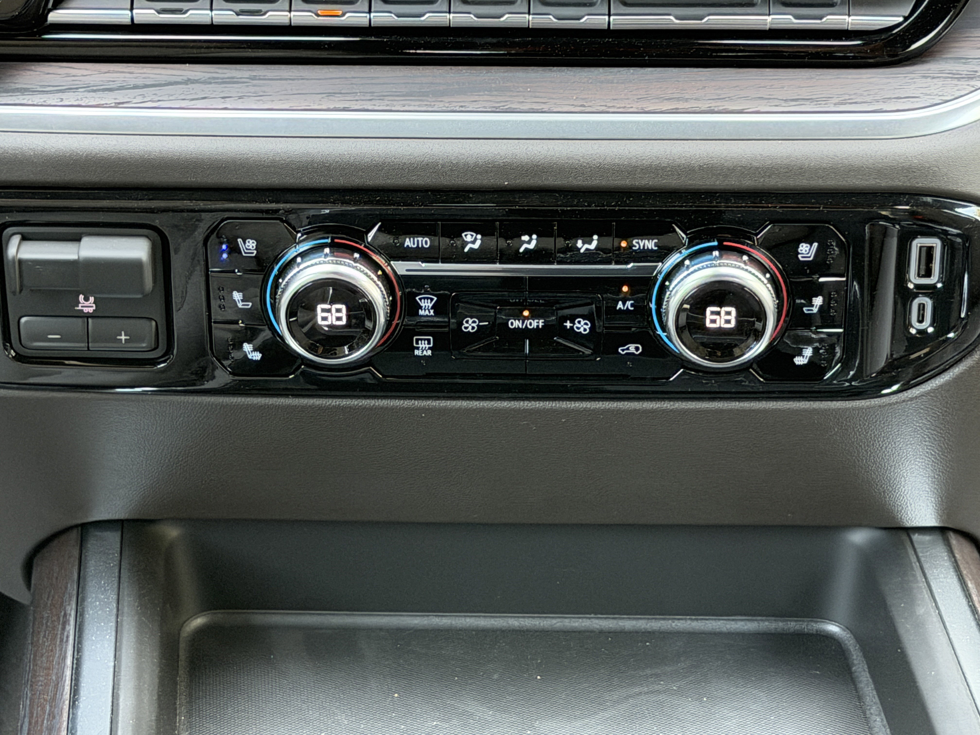 New 2026 GMC Sierra 2500 SLT image 27