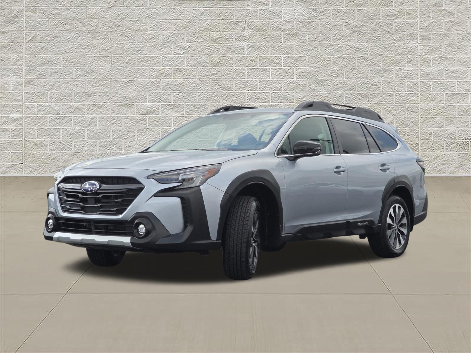 Certified 2025 Subaru Outback Limited AWD/4WD image 3