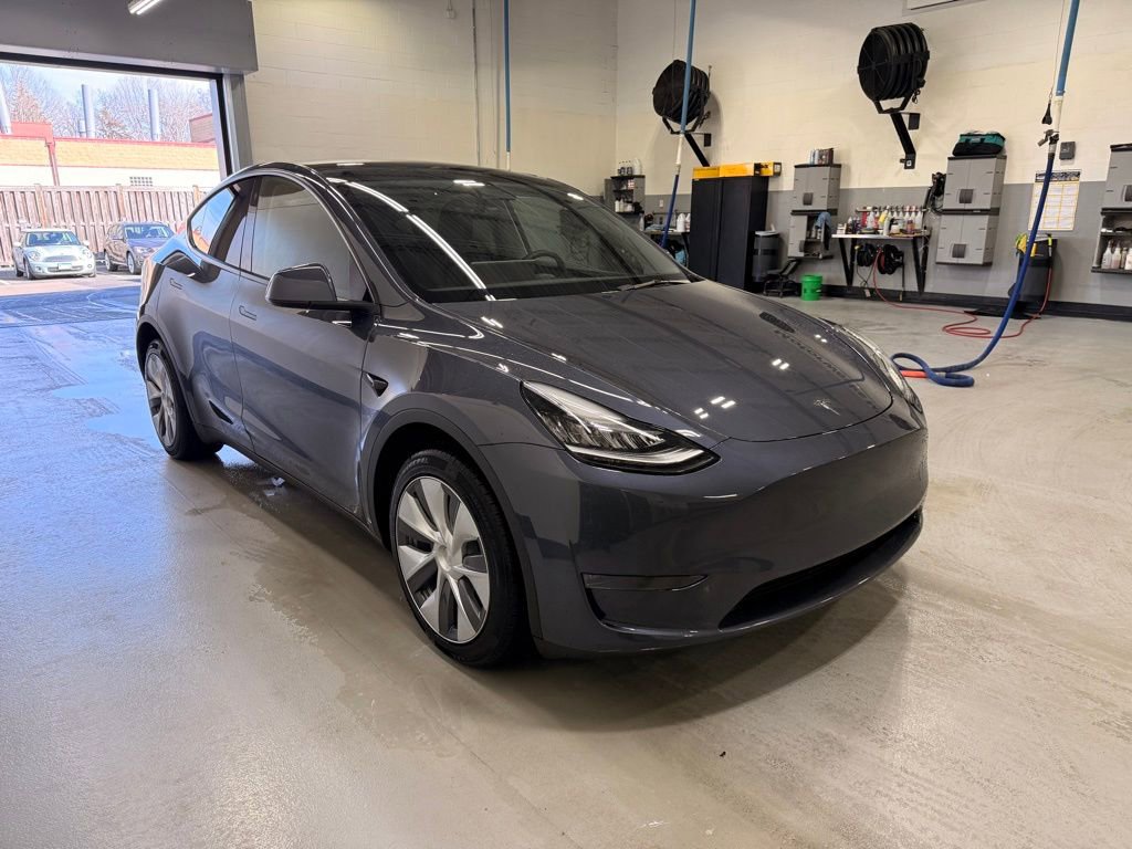 Used 2023 Tesla Model Y Long Range image 7