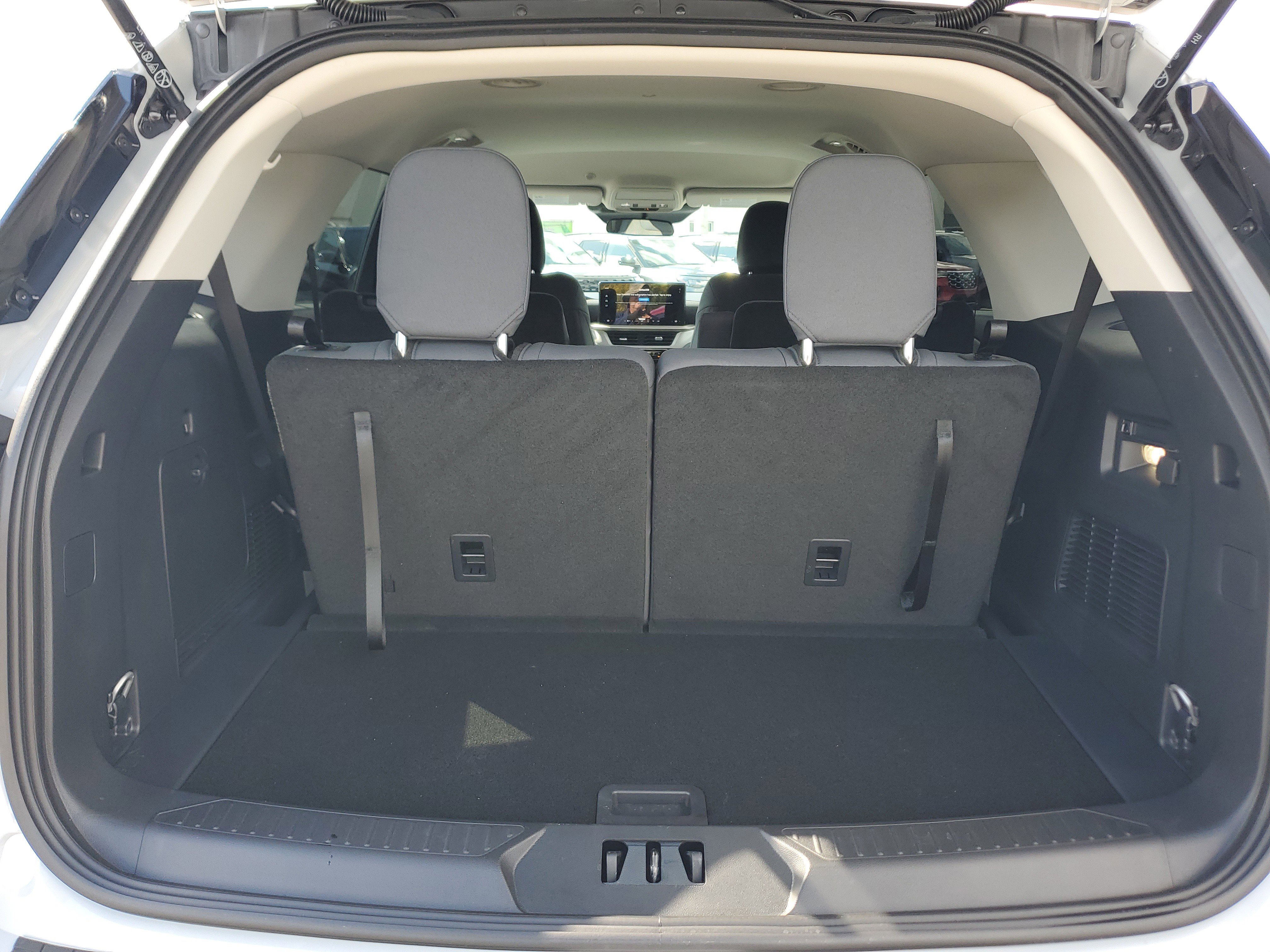 Used 2026 Ford Explorer Active image 15