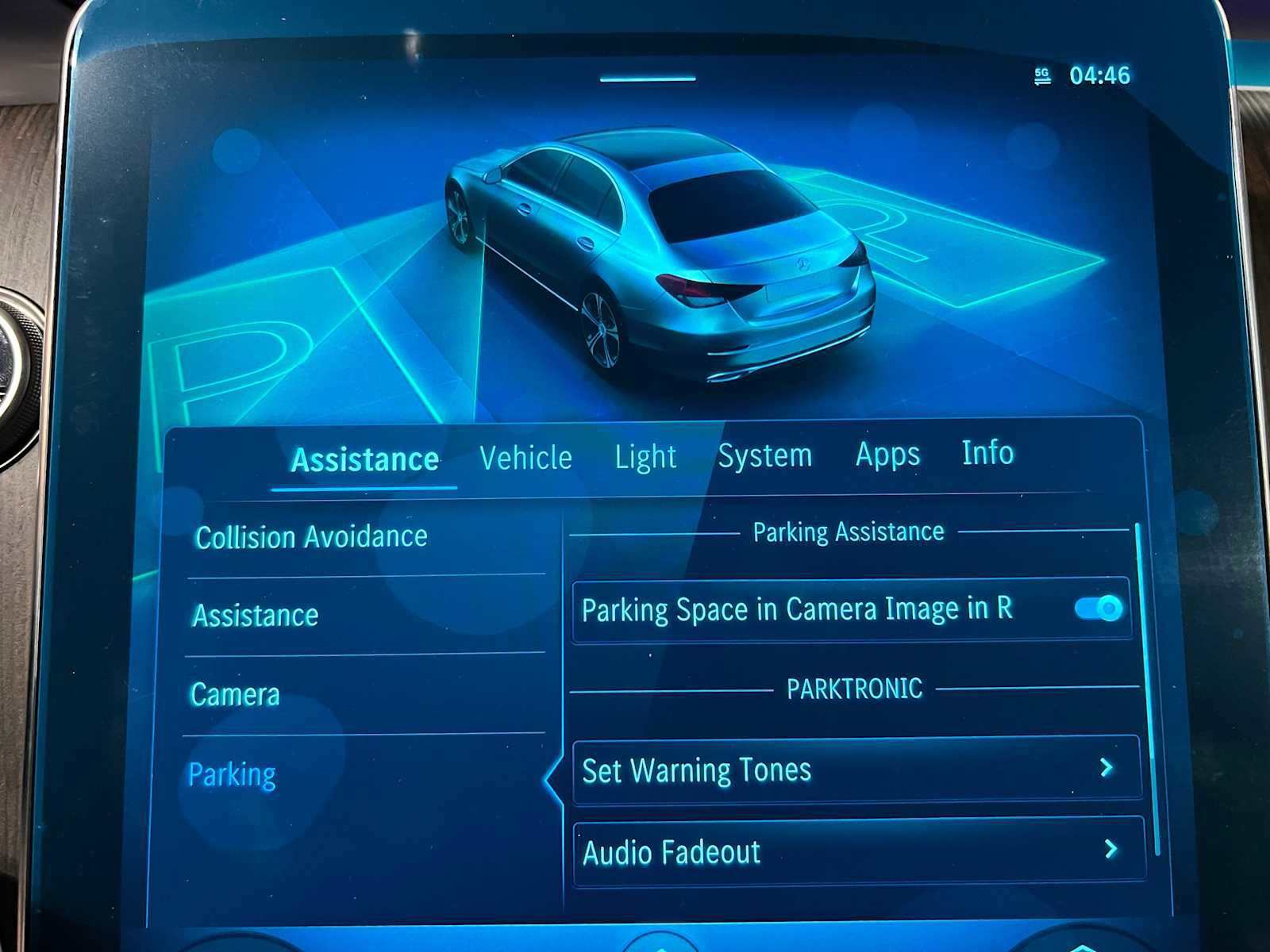 Used 2025 Mercedes-Benz C 300 4MATIC Sedan image 30