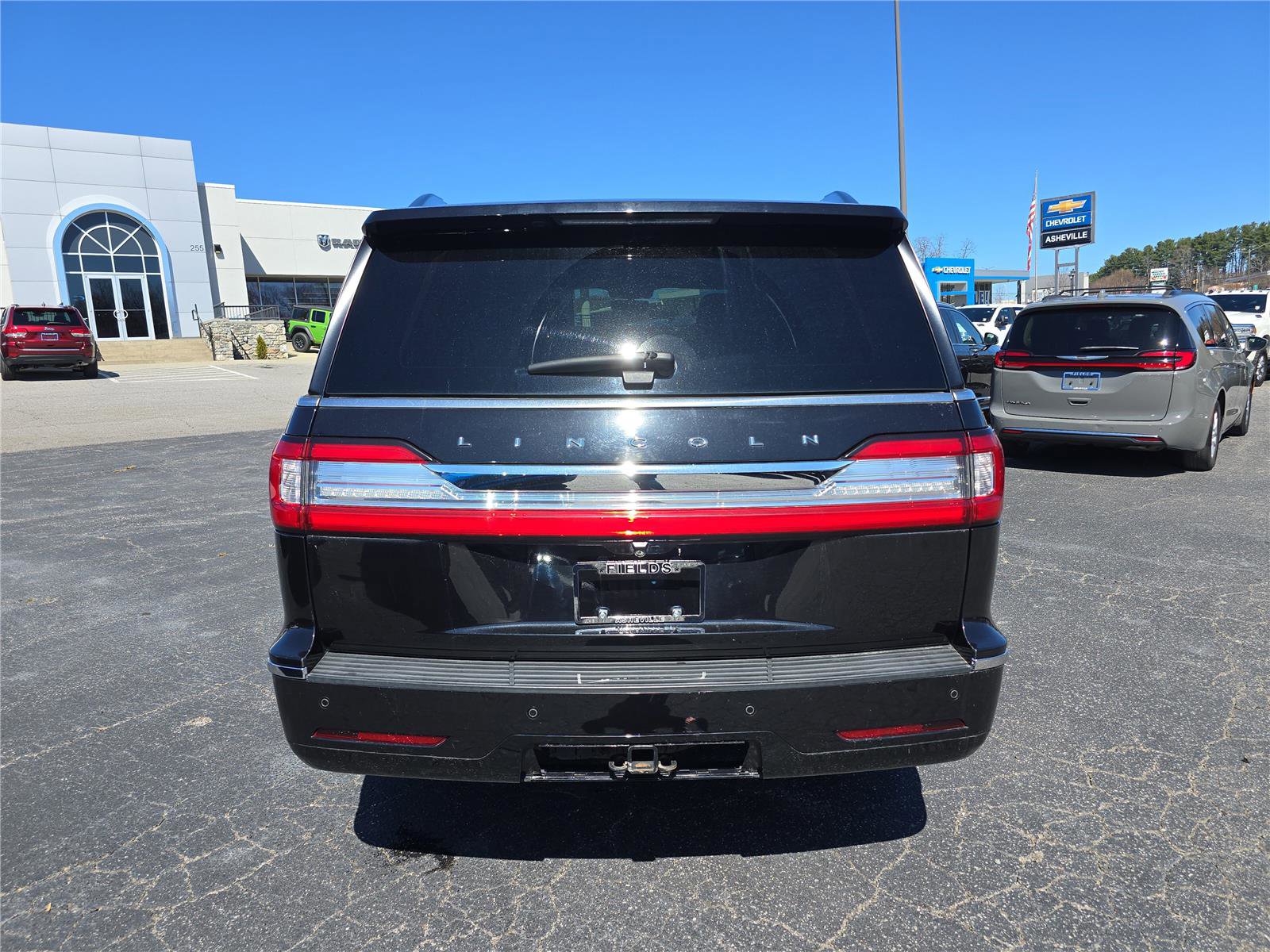 Used 2021 Lincoln Navigator L Reserve image 4