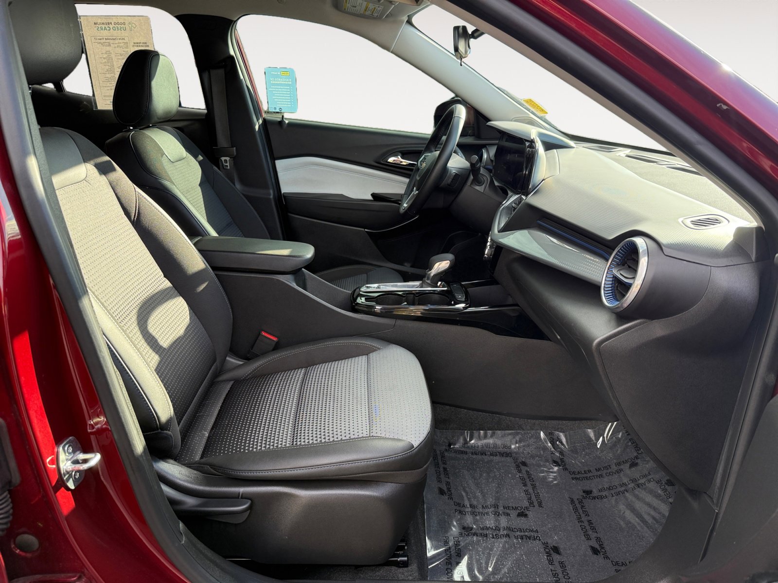 Used 2024 Chevrolet Trax LT w/ Driver Confidence Package image 19