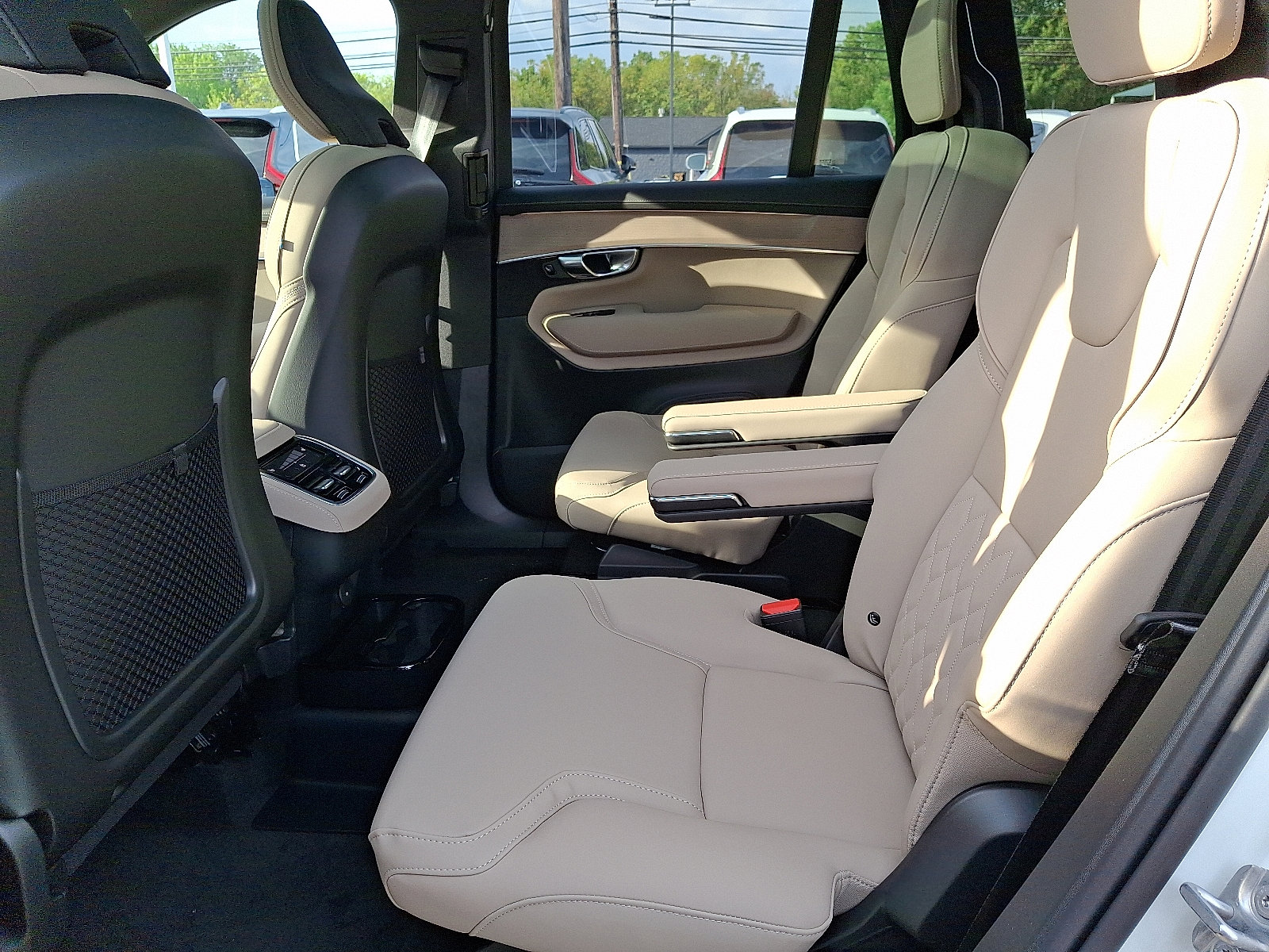 New 2026 Volvo XC90 B6 Plus image 5