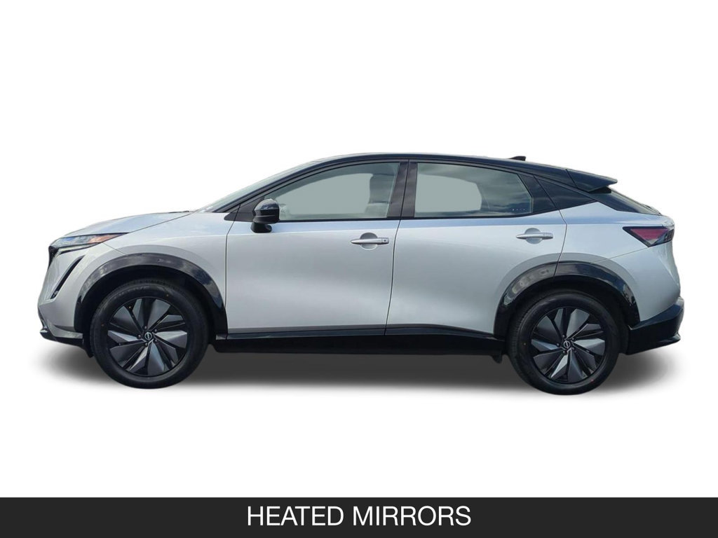 Used 2023 Nissan Ariya AWD image 5