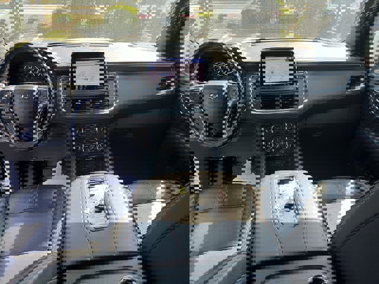 Used 2021 Chevrolet Suburban RST w/ Luxury Package AWD/4WD image 31