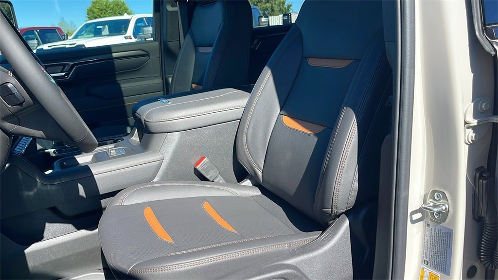 New 2026 GMC Sierra 2500 AT4 w/ AT4 Premium Plus Package image 11