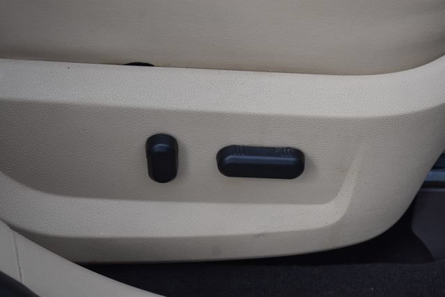 Used 2009 Ford Taurus Limited AWD/4WD image 12