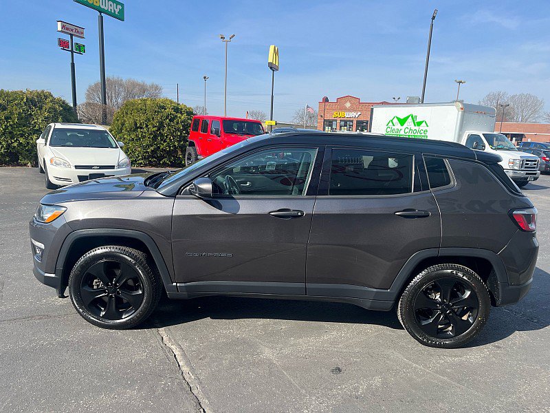 Used 2018 Jeep Compass Latitude w/ Popular Equipment Group AWD/4WD image 6